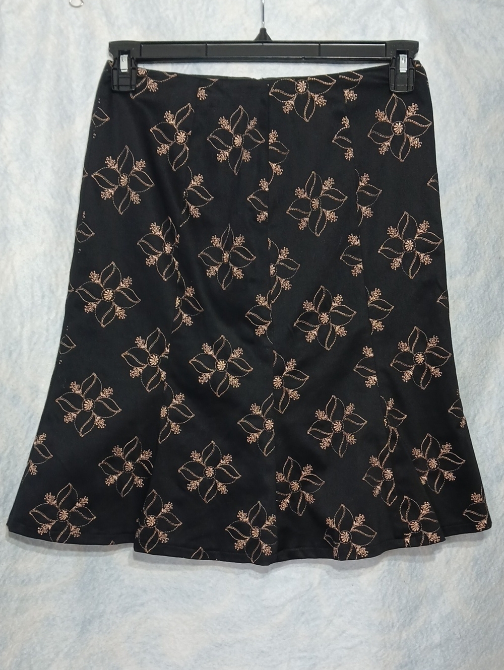 NWT Apostophe Black Gold Floral Embroidered Skirt Womens SZ 4